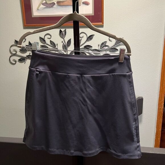 NWOT Peloton Charcoal Gray Dry Performance Fit,  Tennis 🎾/Golf Skort #DO183 - Picture 1 of 8